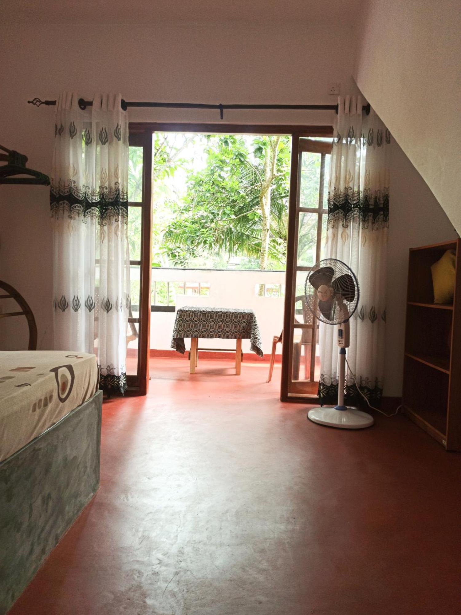 Maneesha Guest House Weligama Ngoại thất bức ảnh