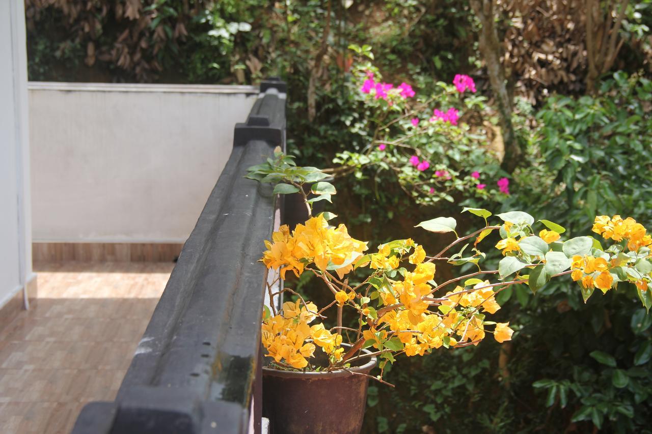 Maneesha Guest House Weligama Ngoại thất bức ảnh